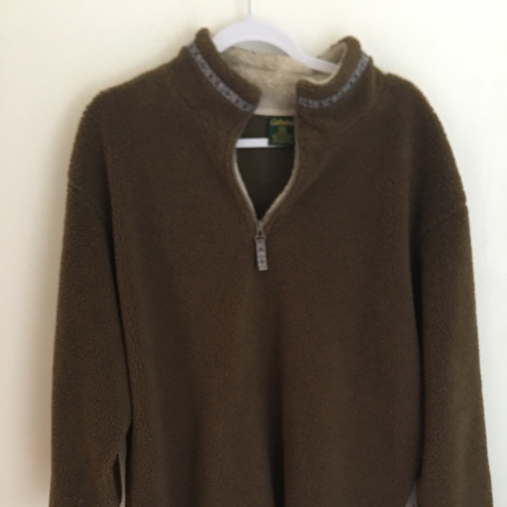 Cabelas knit over shirt